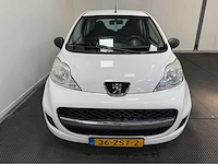 Peugeot - 107 - personenauto - 2010 - afbeelding 22 van  26