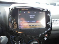Peugeot - 108 cabrio - 1.2 puretech allure -z-777-kx - 2015 - afbeelding 2 van  17