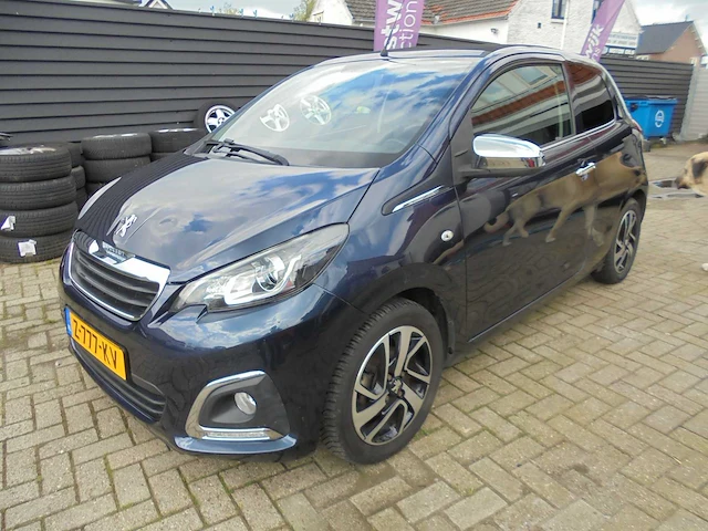 Peugeot - 108 cabrio - 1.2 puretech allure -z-777-kx - 2015 - afbeelding 1 van  17