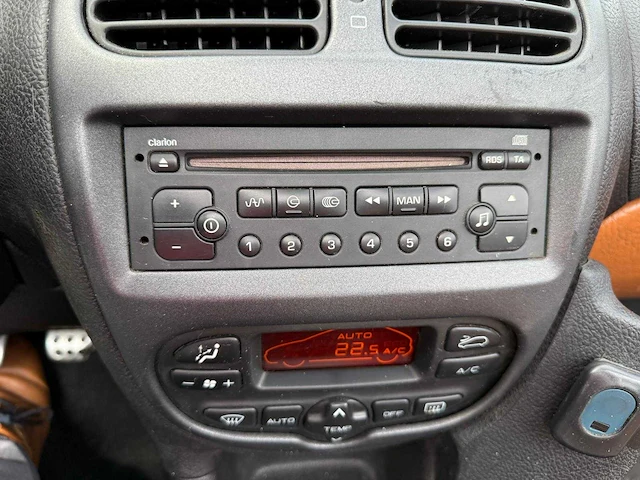 Peugeot - 2003 - 206 cc - 1.6-16v roland g. - 23-lh-jd - afbeelding 3 van  13