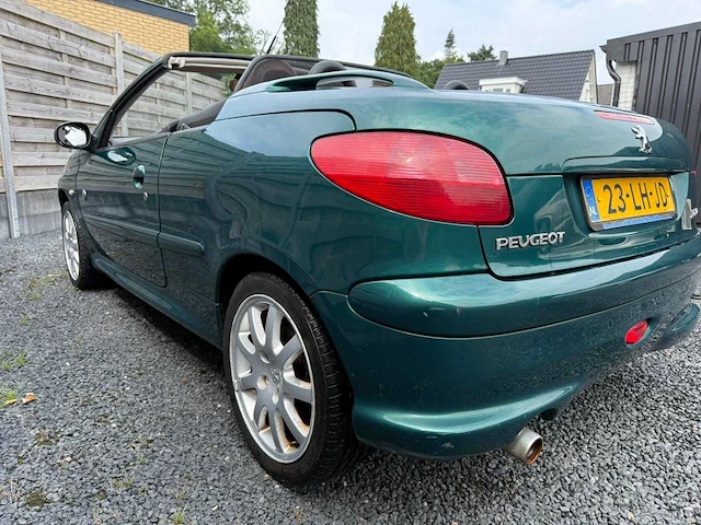 Peugeot - 2003 - 206 cc - 1.6-16v roland g. - 23-lh-jd - afbeelding 11 van  13
