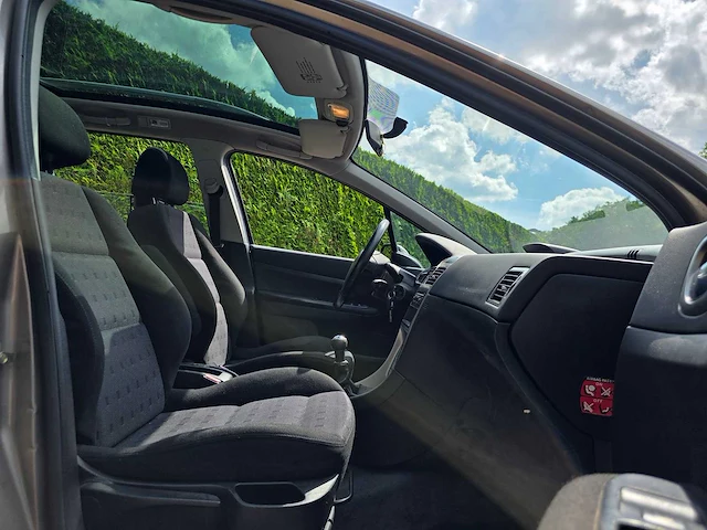 Peugeot - 2003 - 307 sw - 2.0 16v pack - 59-ln-rp - afbeelding 2 van  19