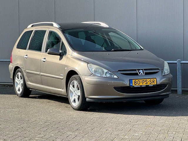 Peugeot - 2004 - 307sw - 1.6 16v navtech - afbeelding 9 van  16