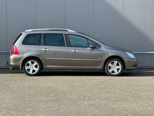 Peugeot - 2004 - 307sw - 1.6 16v navtech - afbeelding 11 van  16
