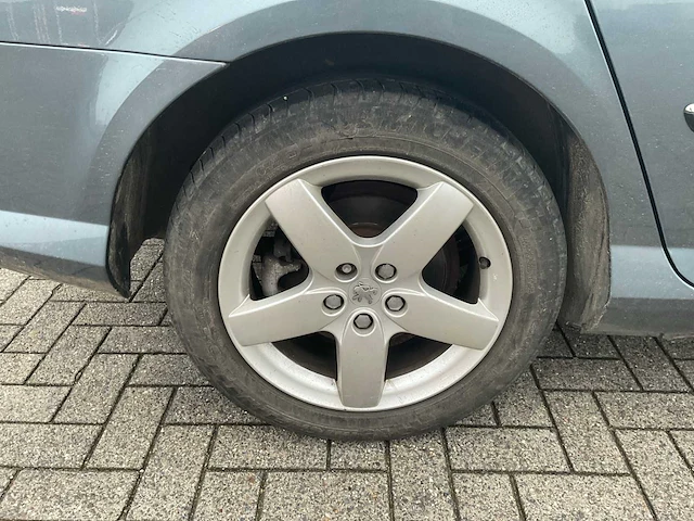 Peugeot - 2005 - 407 - 2.0 hdif xr pack - personenauto - afbeelding 7 van  31