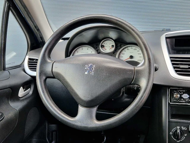 Peugeot - 2006 - 207 - 1.4-16v x-line - 24-tb-bn - afbeelding 6 van  19