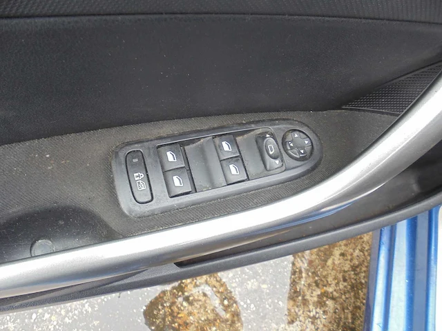 Peugeot - 2007 - 308 - 1.6 vti blue lease - nl-330-j - afbeelding 8 van  10