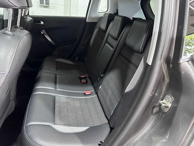 Peugeot - 2008 - 1.2 puretech allure - nr-277-s - afbeelding 7 van  20