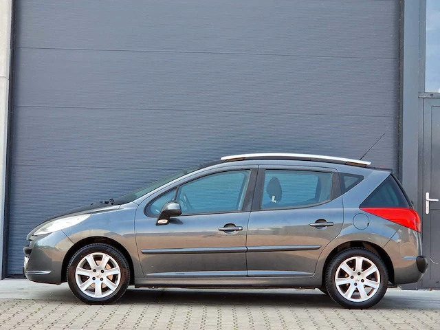 Peugeot - 2008 - 207 sw - 1.6 vti xs - 2-zrs-61 - afbeelding 17 van  19