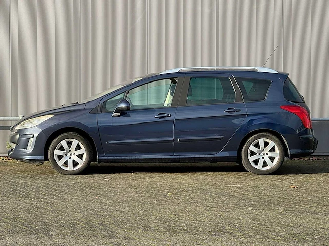 Peugeot - 2008 - 308 sw - 1.6 xt - automaat - leder - nap - afbeelding 2 van  14