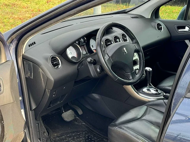 Peugeot - 2008 - 308 sw - 1.6 xt - automaat - leder - nap - afbeelding 7 van  14