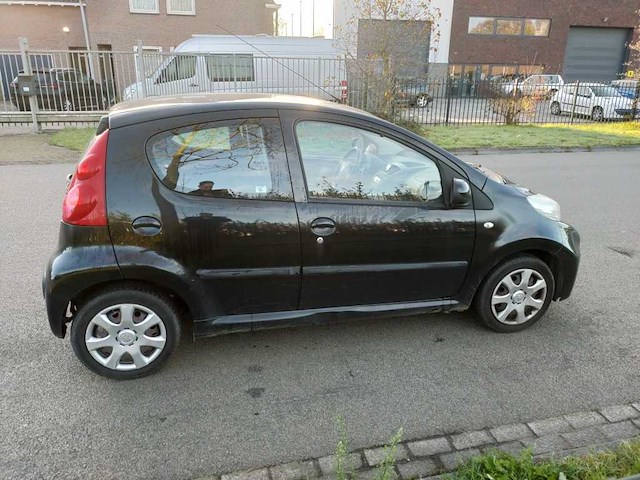 Peugeot - 2011 - 107 - 1.0-12v xs - 53-skh-4 - afbeelding 4 van  16