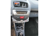 Peugeot - 2011 - 107 - 1.0-12v xs - 53-skh-4 - afbeelding 8 van  16