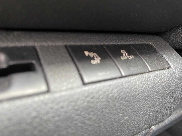 Peugeot - 2012 - 3008 - 1.6 vti style - kr-925-n - afbeelding 7 van  29