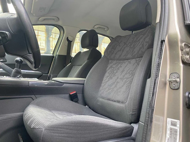 Peugeot - 2012 - 3008 - 1.6 vti style - kr-925-n - afbeelding 9 van  29