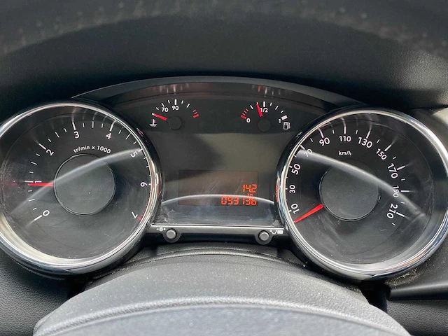 Peugeot - 2012 - 3008 - 1.6 vti style - kr-925-n - afbeelding 28 van  29