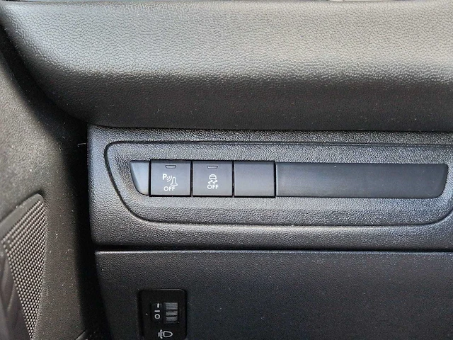 Peugeot - 2013 - 208 - 1.0 vti access - tv-499-j - afbeelding 18 van  21