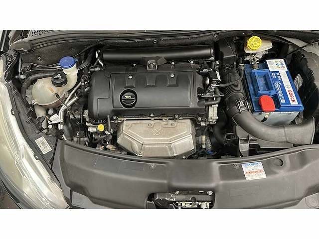 Peugeot - 2013 - 208 - 1.6 vti allure - 4-svg-43 - afbeelding 4 van  12