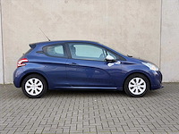 Peugeot - 2014 - 208 - 1.0 vti like - 73000 km - 4-xrr-92 - afbeelding 14 van  18