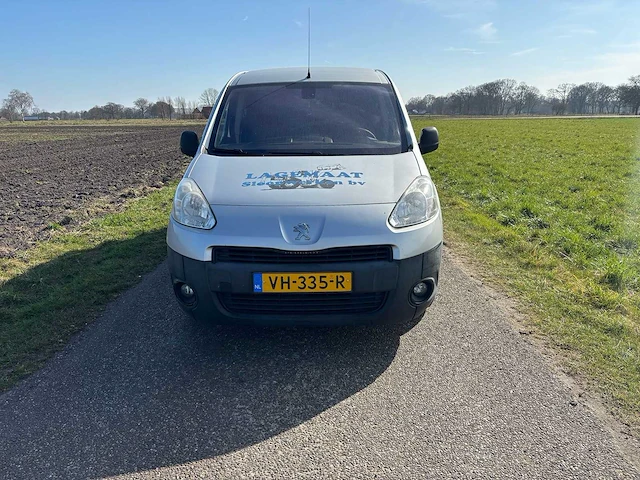 Peugeot - 2014 - partner - 122 1.6 e-hdi l2 xr - vh-335-r - 2014 - afbeelding 4 van  11