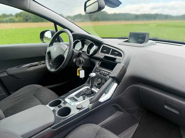 Peugeot - 2015 - 3008 - 1.6 active - gb-172-k - afbeelding 14 van  14