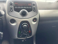 Peugeot - 2016 - 108 - 1.0 e-vti active - personenauto - afbeelding 3 van  14