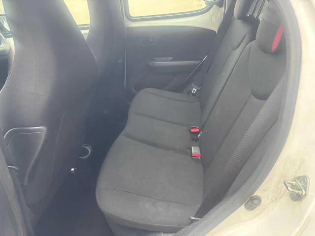 Peugeot - 2016 - 108 - 1.0 e-vti active - personenauto - afbeelding 5 van  14