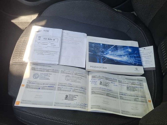Peugeot - 2016 - 308 sw - 1.2 puret.blue l. pr - kx-931-v - afbeelding 8 van  18