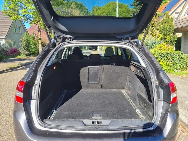 Peugeot - 2016 - 308 sw - 1.2 puret.blue l. pr - kx-931-v - afbeelding 16 van  18