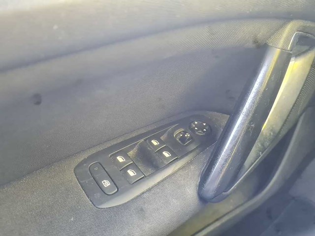 Peugeot - 2016 - 308 sw - 1.2 puret.blue l. pr - kx-931-v - afbeelding 18 van  18