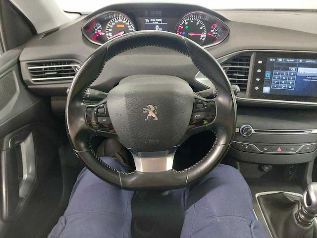 Peugeot - 2017 - 308 sw - 1.2 puretech allure - personenauto - afbeelding 2 van  20