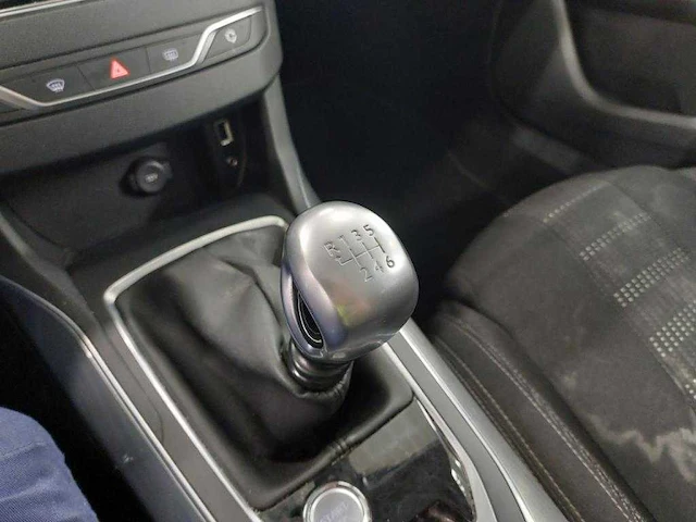 Peugeot - 2017 - 308 sw - 1.2 puretech allure - personenauto - afbeelding 9 van  20