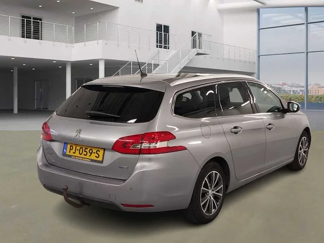 Peugeot - 2017 - 308 sw - 1.2 puretech allure - personenauto - afbeelding 12 van  20