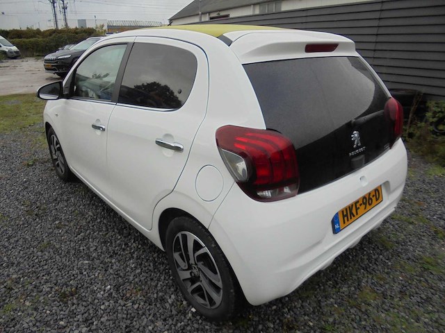 Peugeot - 2018 - 108 cabrio - 1.0 e-vti gt-line - personenauto - afbeelding 17 van  22