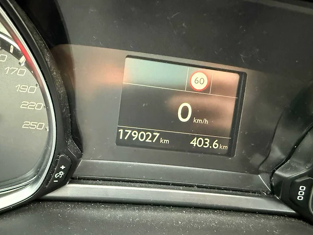 Peugeot - 2018 - 308 sw - 1.5 bluehdi bl. ex. - tx-669-g - afbeelding 3 van  12