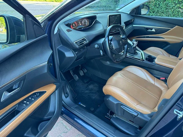 Peugeot - 2019 - 5008 - 1.2 pt bl. executive - xj-561-h - afbeelding 11 van  26