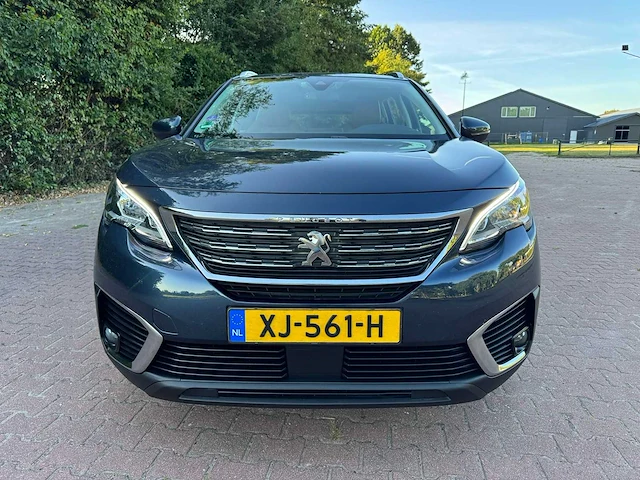 Peugeot - 2019 - 5008 - 1.2 pt bl. executive - xj-561-h - afbeelding 2 van  26