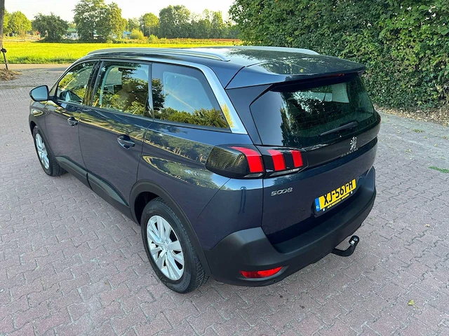 Peugeot - 2019 - 5008 - 1.2 pt bl. executive - xj-561-h - afbeelding 7 van  26