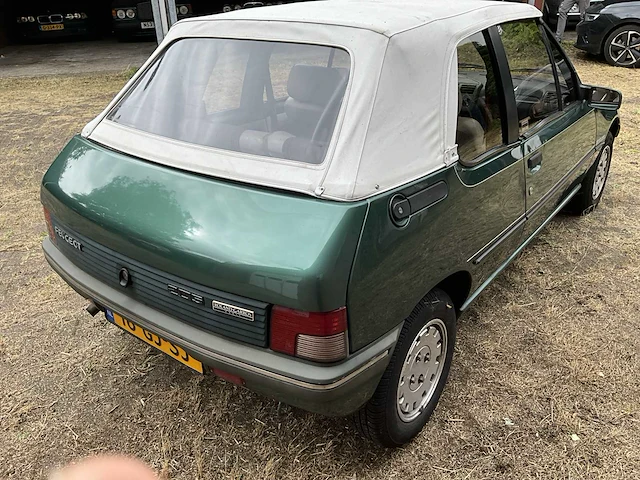 Peugeot - 205 - oldtimer (1992) - afbeelding 6 van  36