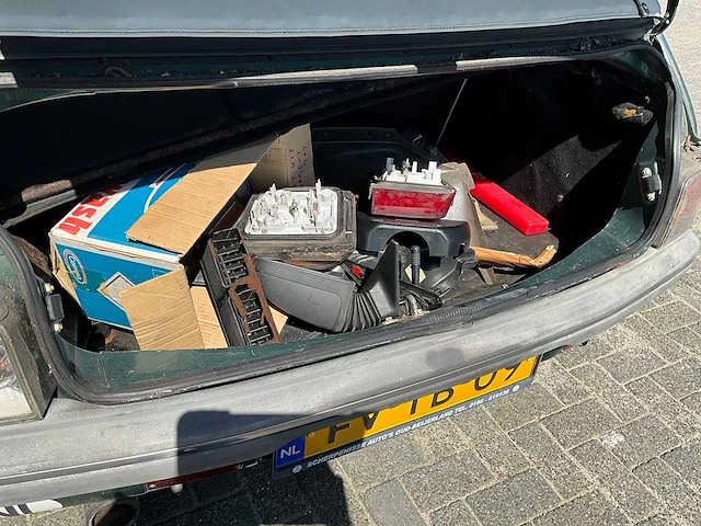 Peugeot - 205 cabriolet - 1.4 roland garros - afbeelding 6 van  14