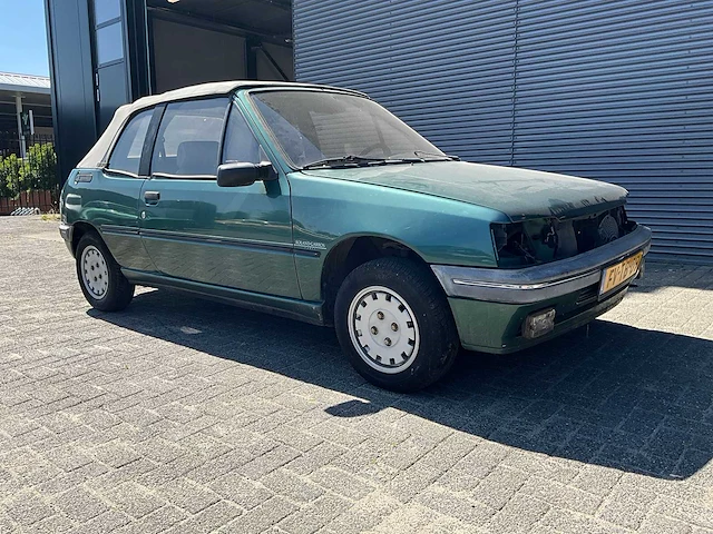 Peugeot - 205 cabriolet - 1.4 roland garros - afbeelding 7 van  14