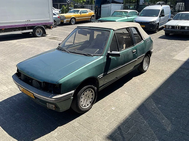 Peugeot - 205 cabriolet - 1.4 roland garros - afbeelding 9 van  14