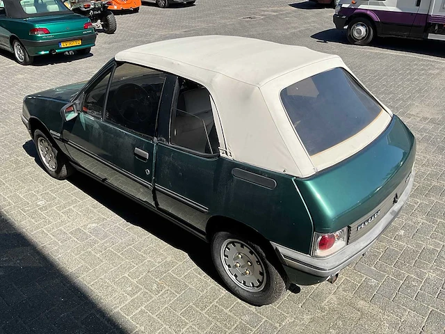 Peugeot - 205 cabriolet - 1.4 roland garros - afbeelding 10 van  14