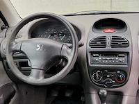 Peugeot - 206 - 1.1 xr - 81-nz-fn - 2004 - afbeelding 2 van  18