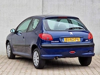 Peugeot - 206 - 1.1 xr - 81-nz-fn - 2004 - afbeelding 12 van  18