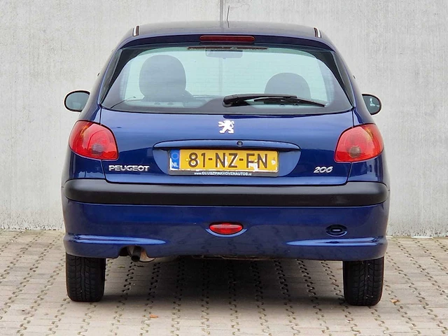 Peugeot - 206 - 1.1 xr - 81-nz-fn - 2004 - afbeelding 13 van  18