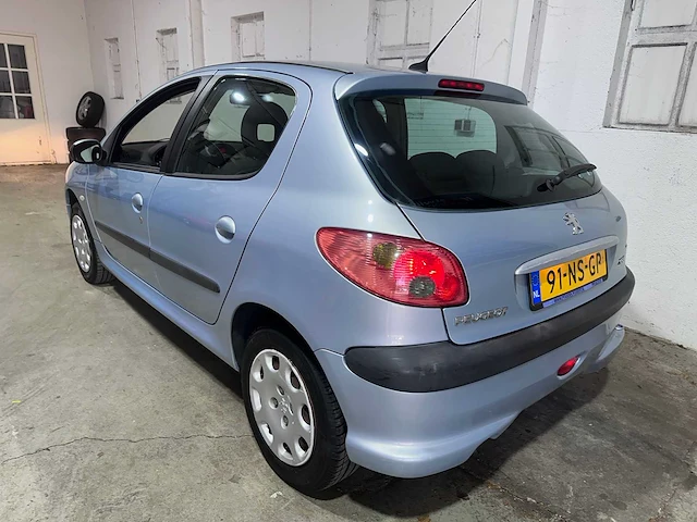 Peugeot - 206 - 1.4-16v gentry prem. - 91-ns-gp - afbeelding 14 van  20