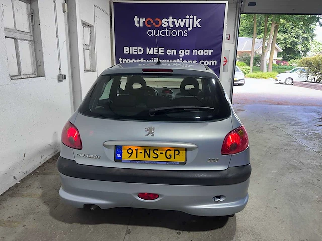 Peugeot - 206 - 1.4-16v gentry prem. - 91-ns-gp - afbeelding 15 van  20