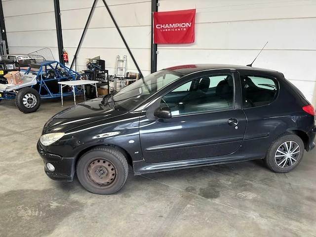 Peugeot - 206 - 1.4-16v xs pack - personenauto - afbeelding 17 van  21