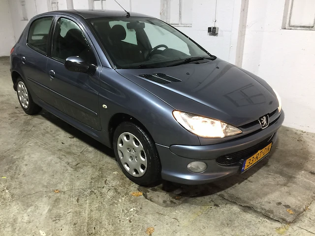 Peugeot - 206 - 1.4 air-line 2 - 33-rt-dn - afbeelding 7 van  20